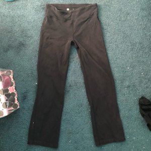 Black stretchy yoga pants size M